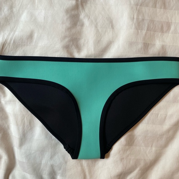 Blue TRIANGL bikini WITH BAG - Picture 3 of 7